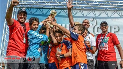 بالصور.. احتفالات «يد الشمس» بعد حصولهم على المركز الأول ببطولة السويد