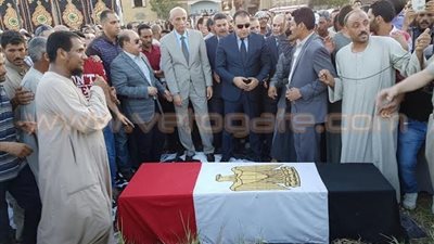 بالفيديو والصور.. تشييع جثمان رئيس مباحث «طامية» بالفيوم