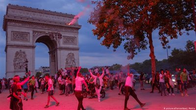 أعمال نهب ودهس في فرنسا بعد فوز الجزائر على كوت ديفوار