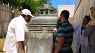 آثار الإسكندرية تبدأ ترميم جرس دير سابا بمحطة الرمل (صور)