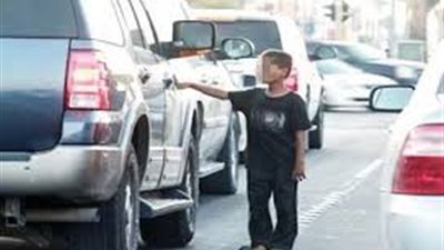 التحقيق في اتهام عاطل بإجبار أطفال الشوارع على التسول بالجيزة