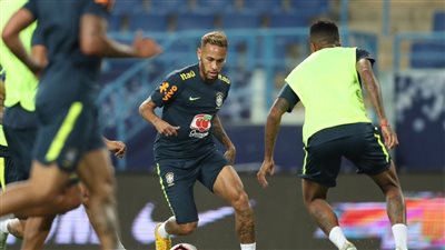 البرازيل يختتم استعداداته لمواجهة السعودية (صور)