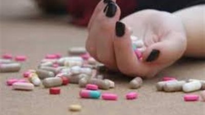 زوجة مصرية تحاول الانتحار في الكويت بسبب منعها من الخروج