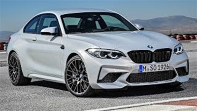 بى إم دبليو توزع سيارات М2 الرياضية المعدلة في موسكو (فيديو)