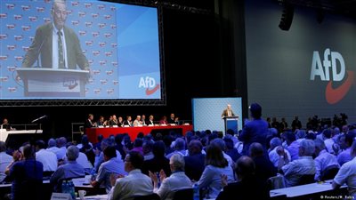 «البديل» الشعبوي يعقد مؤتمره السنوي على وقع احتجاجات