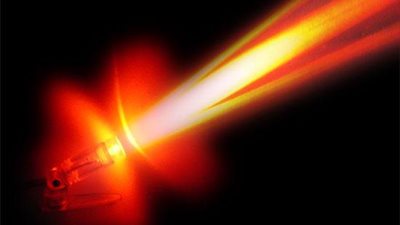 دراسة أمريكية: نظرية «أينشتاين» عن سرعة الضوء خاطئة