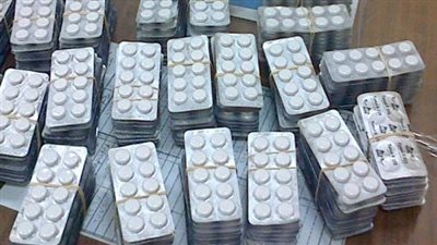 إخلاء سبيل فلسطينية ضُبط بحوزتها 69 شريط ترامادول بمطار القاهرة