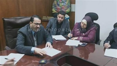 وكيل تعليم الغربية يناقش الاستعدادات لامتحانات أولى وثانية ثانوي | صور