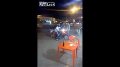 بالفيديو.. أغبى سائق دراجة نارية بالبرازيل
