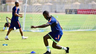 موسيس يخضع لبرنامج تأهيلي بالمقاصة (صور)