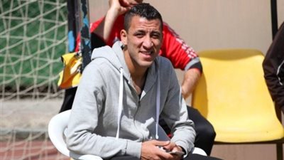 «رجب نبيل» يستفسر من مسئولى الأهلي عن مصيره