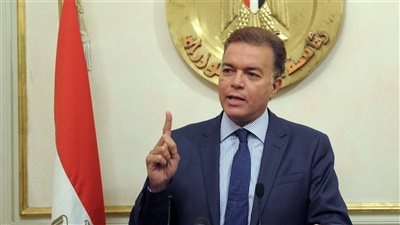 وزير النقل يبحث التعاون مع رئيس وكالة تمويل الصادرات في بريطانيا