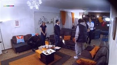 بالفيديو.. طلعت زكريا يصفع ضابط شرطة في «المشاغب»