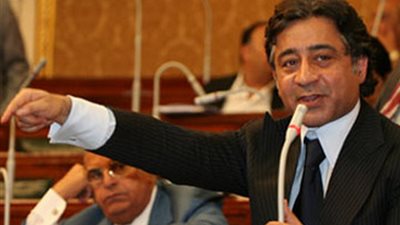 وصول عز إلى 