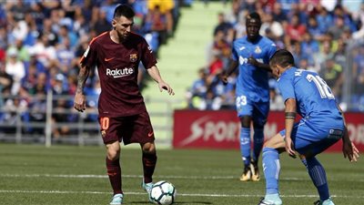 برشلونة يتعادل سلبيا مع خيتافي في الشوط الأول