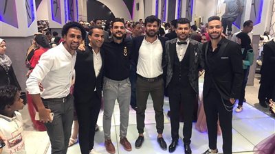 نجوم الكرة في حفل زفاف محمد كوكو حارس المقاصة (صور)