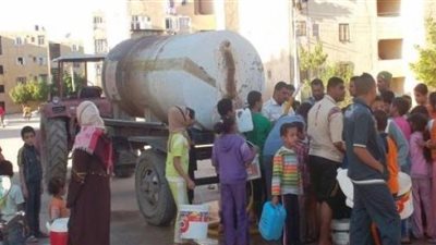 غضب الأهالي لانقطاع المياه لساعات طويلة عن أرض اللواء بالجيزة