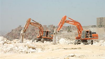 محافظ القاهرة: نسعي للقضاء على العشوائيات داخل أحياء العاصمة