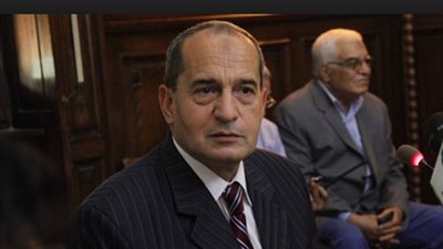 وزير الزراعة يطيح بـ«الحميري» من رئاسة فرع هيئة التعمير بالسد العالي