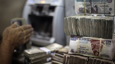 مسئولون بالبنوك يدافعون عن سياسات القطاع المصرفي الاقتراضي