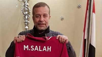شريف منير: «محمد صلاح حقق أمنيتي وأرسل تي شيرت ليفربول» (صور)