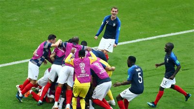 فرنسا تتأهل لربع نهائي المونديال برباعية في الأرجنتين (فيديو)