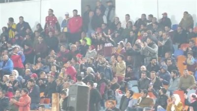 هتافات جماهير الأهلي ضد الزمالك: الدوري في الجزيرة | فيديو