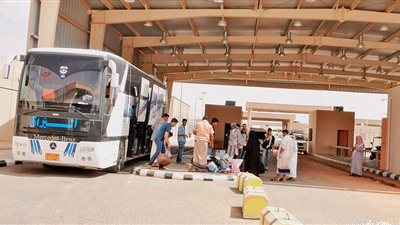 التحالف العربي يعيد فتح منفذ الوديعة مع اليمن