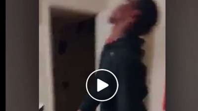 رجل يفقد الوعي بعد خبر حمل حبيبته (فيديو)