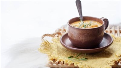 طريقة عمل شوربة الكوارع بالصلصة