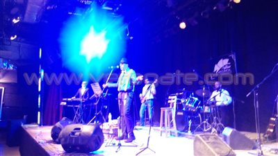 بالصور والفيديو.. مصطفى رزق يغرد بالبلوز في سماء ساقية الصاوي