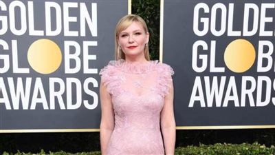 كريستين دانست تختار البساطة في حفل جولدن جلوب (صور)