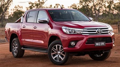 جمارك سيارات «تويوتا هايلكس» القادمة من السعودية