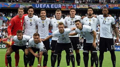 بعثة ألمانيا تصل أمستردام لمواجهة هولندا بدوري الأمم الأوروبية