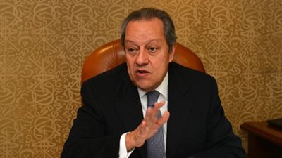 «عبد النور» يطالب رجال الأعمال بتبني برامج المسئولية المجتمعية