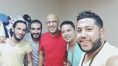 بالصور.. فريق «الدخلاوية» يحتفل مع أبطال «مسرح مصر» بالموسم الجديد