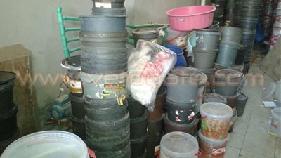 بالصور.. ضبط 3 أطنان مخلل غير صالح للاستهلاك الآدمي بالغردقة