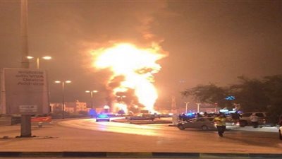 الدفاع المدني البحريني يتعامل مع انفجار ضخم في أنبوب نفط