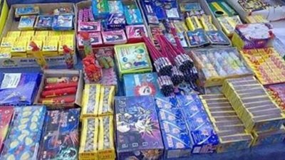 الألعاب النارية تفسد فرحة العيد.. الداخلية تحبط تهريب كميات كبيرة من «الصواريخ».. القانون يحظر تداولها.. «جمعية جراحة اليد»: تسبب فقدان الجلد وحرق اللحم