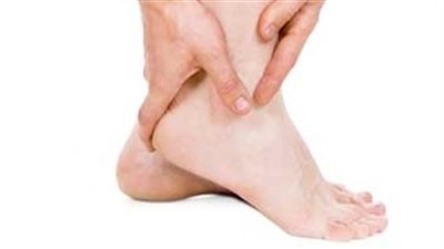 5 خطوات تخلصك من الشوكة العظمية بالقدم