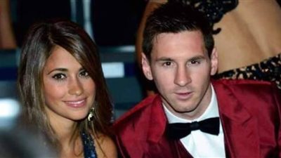 «العيال أولًا».. شعار رفعه مشاهير قبل الزواج.. زفاف ميسي على أم طفليه نهاية الشهر الجاري.. أبناء «أشتون وميلا» يحضرون عقد زواجهما.. أنجلينا جولي ضمن القائمة.. وشاكيرا سعيدة بأطفاله