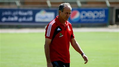 فتحي مبروك يصل مسجد مصطفى محمود لتشييع جثمان طارق سليم