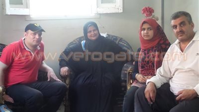 بالفيديو والصور.. الحاصل على المركز الأول بالثانوية الأزهرية: «الحمد لله مجهودي مرحش هدر».. والدته: حفظ كتاب الله جعله يتخطى كل الصعاب.. والده: أتمنى أن أرى ابني طبيبا عسكريا لخدمة بلده