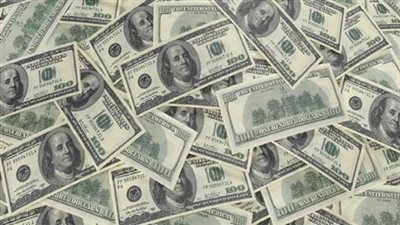 الدولار يسجل 692 قرشا مستهل التعاملات