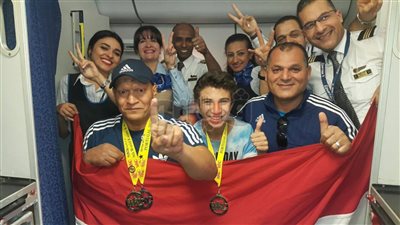 بالصور.. مصري يفوز بالميدالية الذهبية في بطولة العالم للكيج بوكسينج