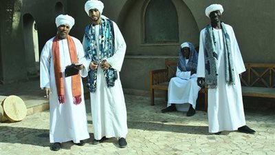 الخميس.. فرقة 