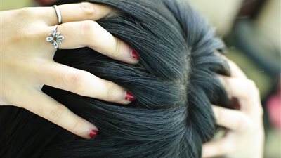 ماسك طبيعي يعيد لشعرك جماله قبل العيد