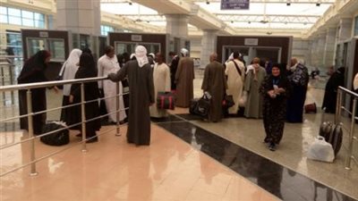 وصول وسفر 851 راكبا بميناء نويبع وتداول 73 شاحنة