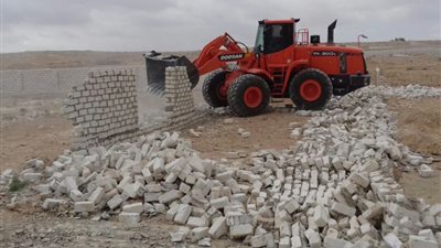 إزالة التعديات على 3000 فدان بالحمام في مطروح