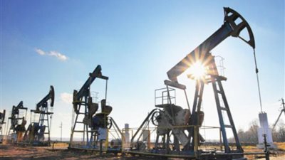 البترول: ٣ مليارات دولار لتنمية الآبار وزيادة إنتاج النفط والغاز